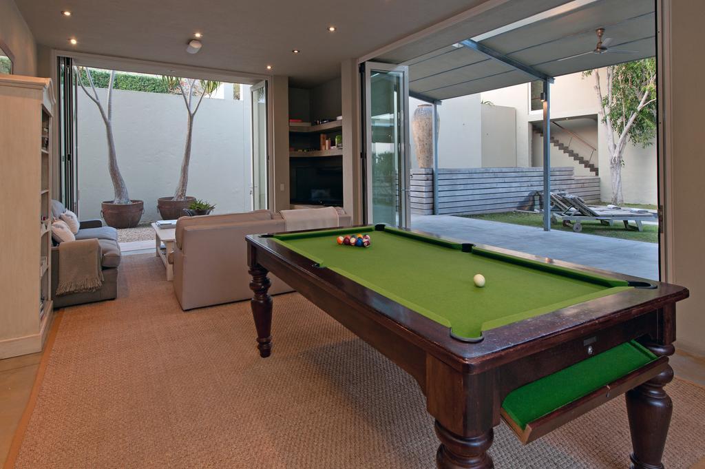 Mosselberg On Grotto Beach Hermanus Exterior photo